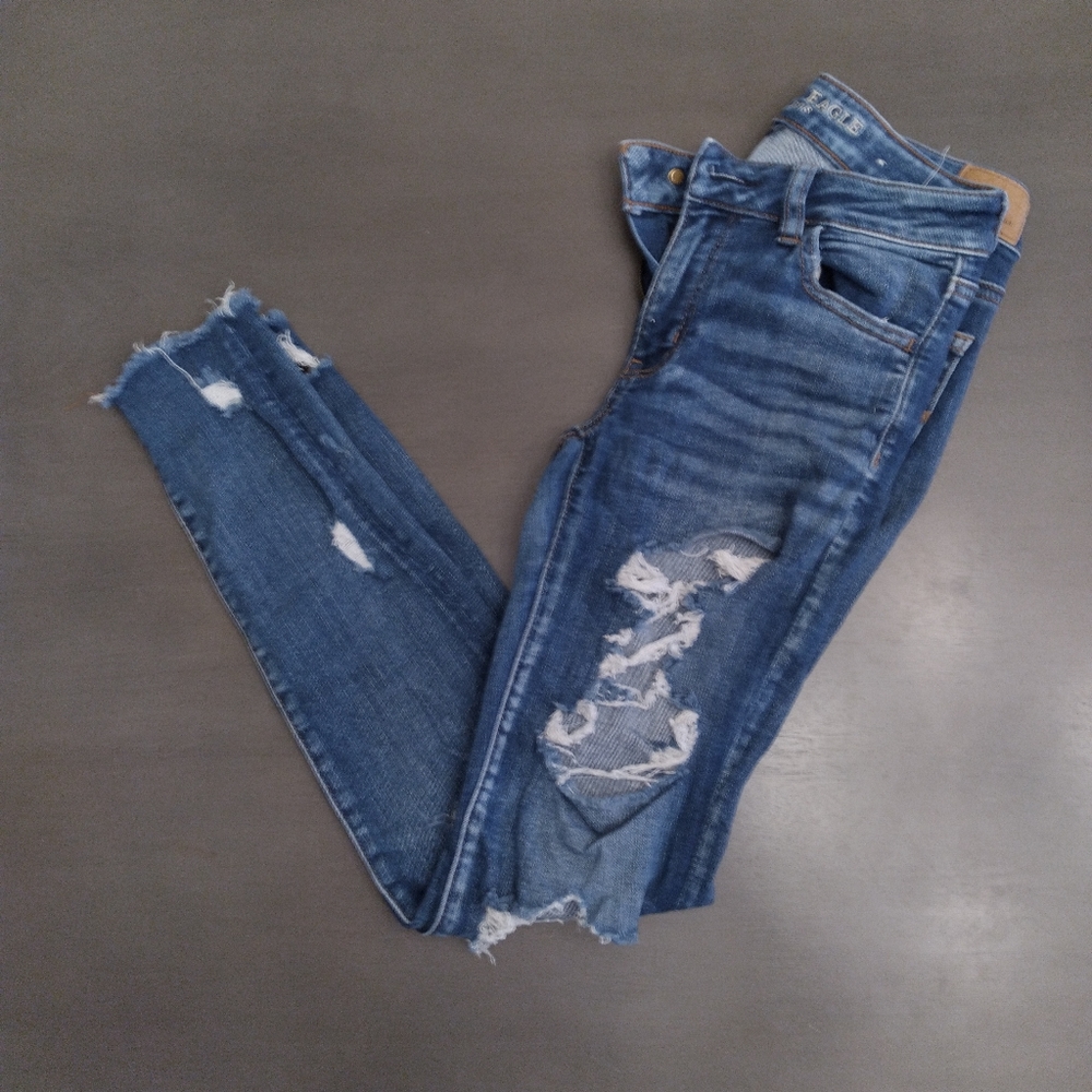 American Eagle 🦅 Next Level Stretch Crop Jegging Distressed Size 4